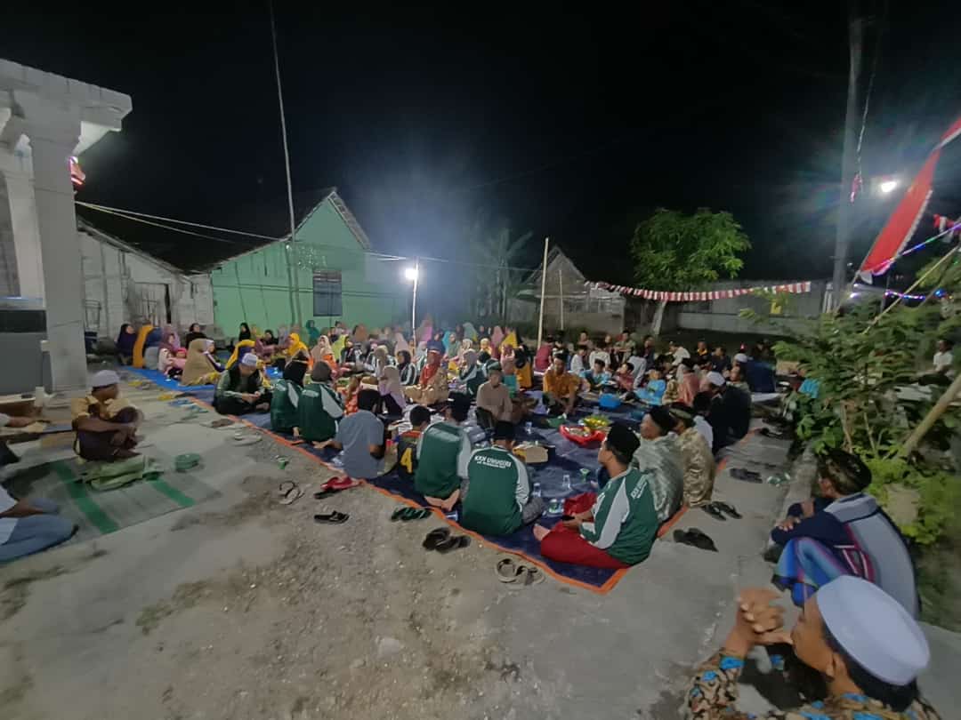 KKN 41 Unugiri dan Masyarakat RT 21 Dusun Grogol Meriahkan Tasyakuran HUT ke-78 RI dengan Kekompakan